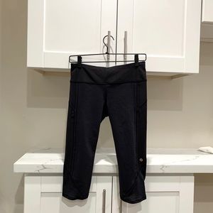 Lululemon Athletica Cropped Leggings